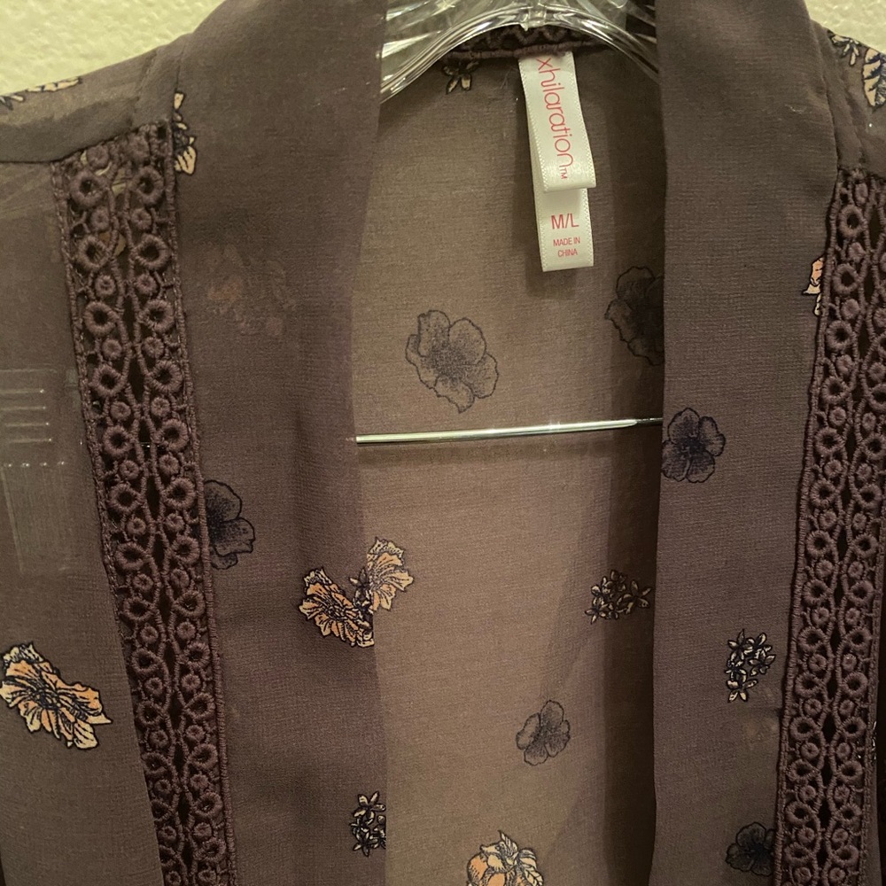 Shawl - Picture 2 of 3